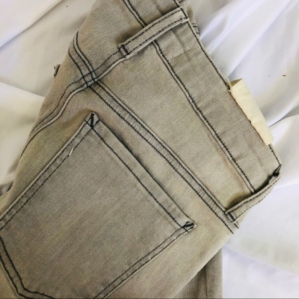 🍁 BB Dakota Soft Gray Jeans - Picture 9 of 9